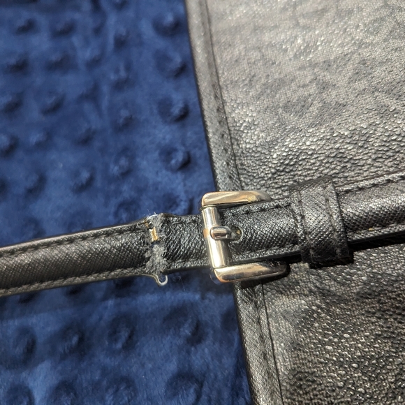 Used MICHAEL KORS Jet Set Zip Tote in Black/Grey Leather - Picture 8 of 16